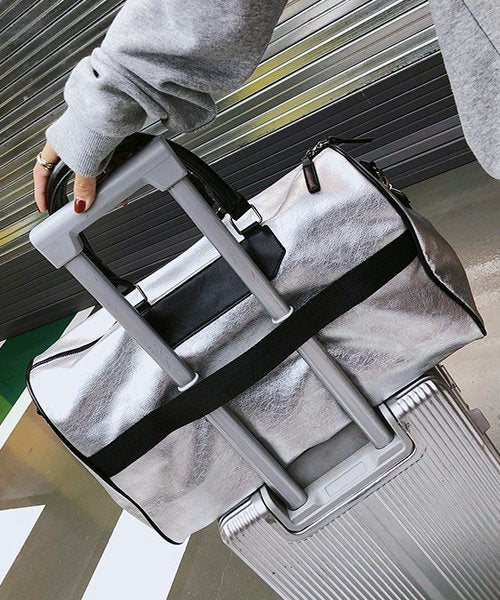 スーツケースに掛けられるキャリーオン2WAYボストンバッグ(CG-AB51101)