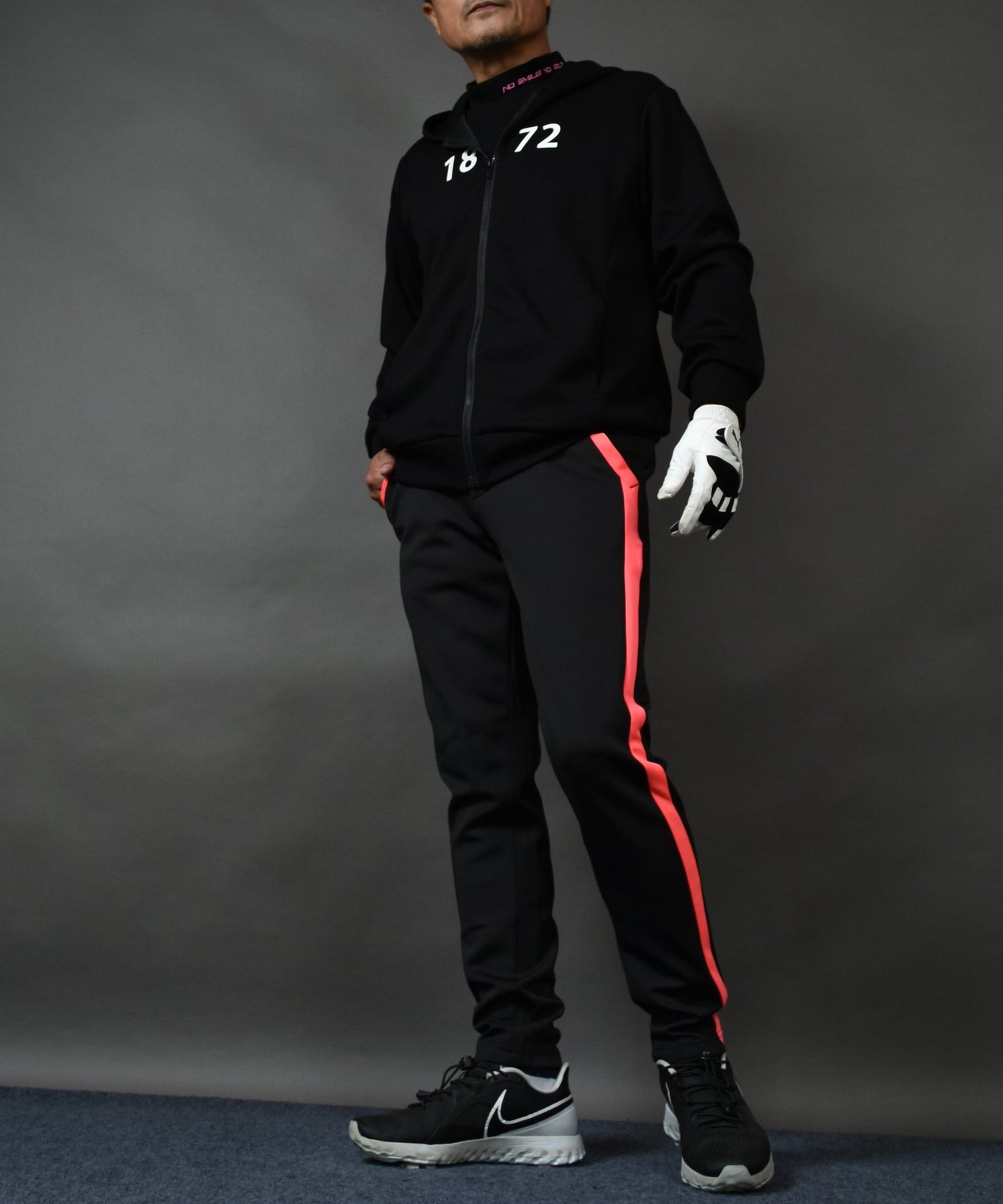 ポンチ素材ライン入りテーパードゴルフパンツ(CG-21013ST)