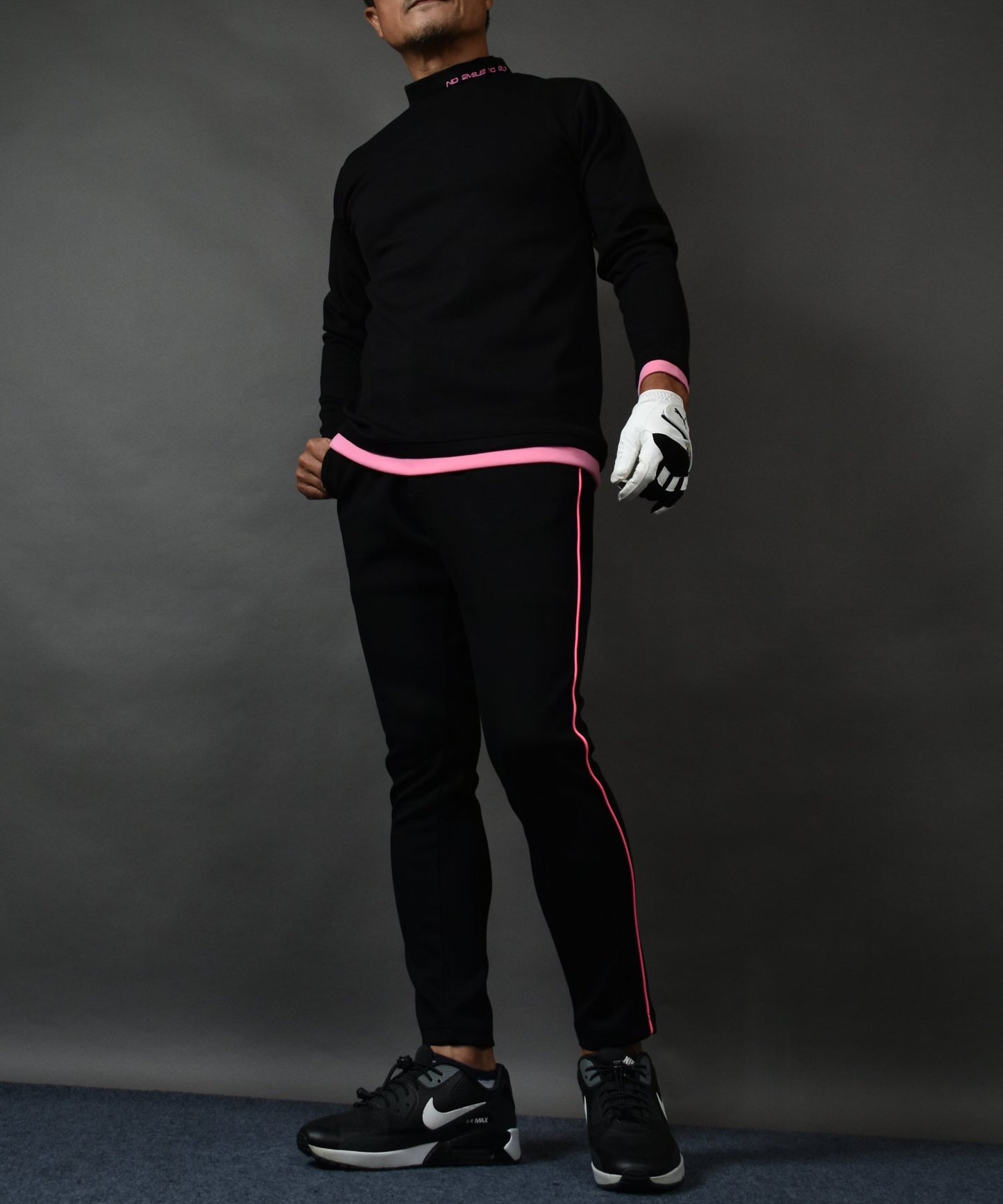 パイピングライン入りエアーポンチアンクル丈テーパードゴルフパンツ(CG-24020)