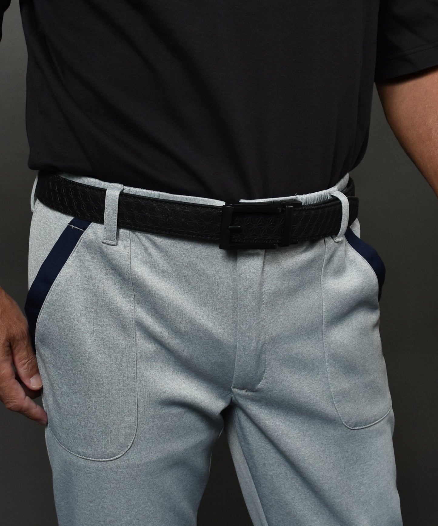 あのコラントッテとコラボ！ カーボネイトバックルで超軽量 腰痛緩和磁気ベルト(TW-CWCO4)