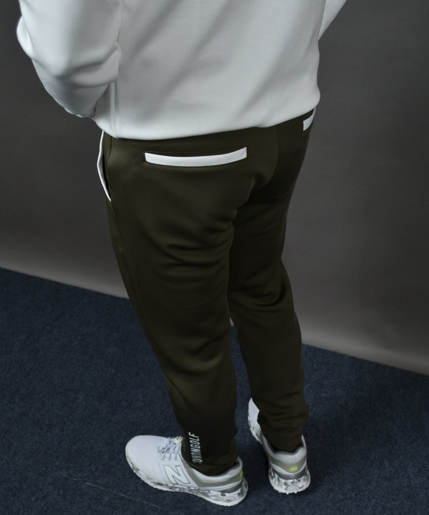 人気No1！新色カーキー入荷　ポンチ素材アンクル丈テーパードゴルフパンツ(CG-25010)