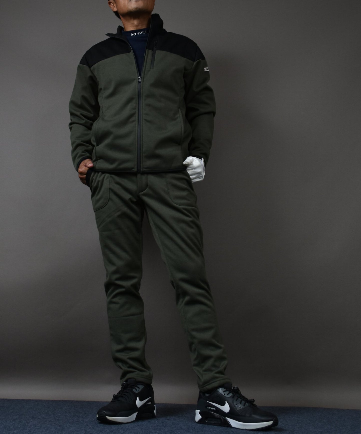 3層構造で寒風をシャットアウト裏フリース防風ゴルフセットアップ(CG-SET024)