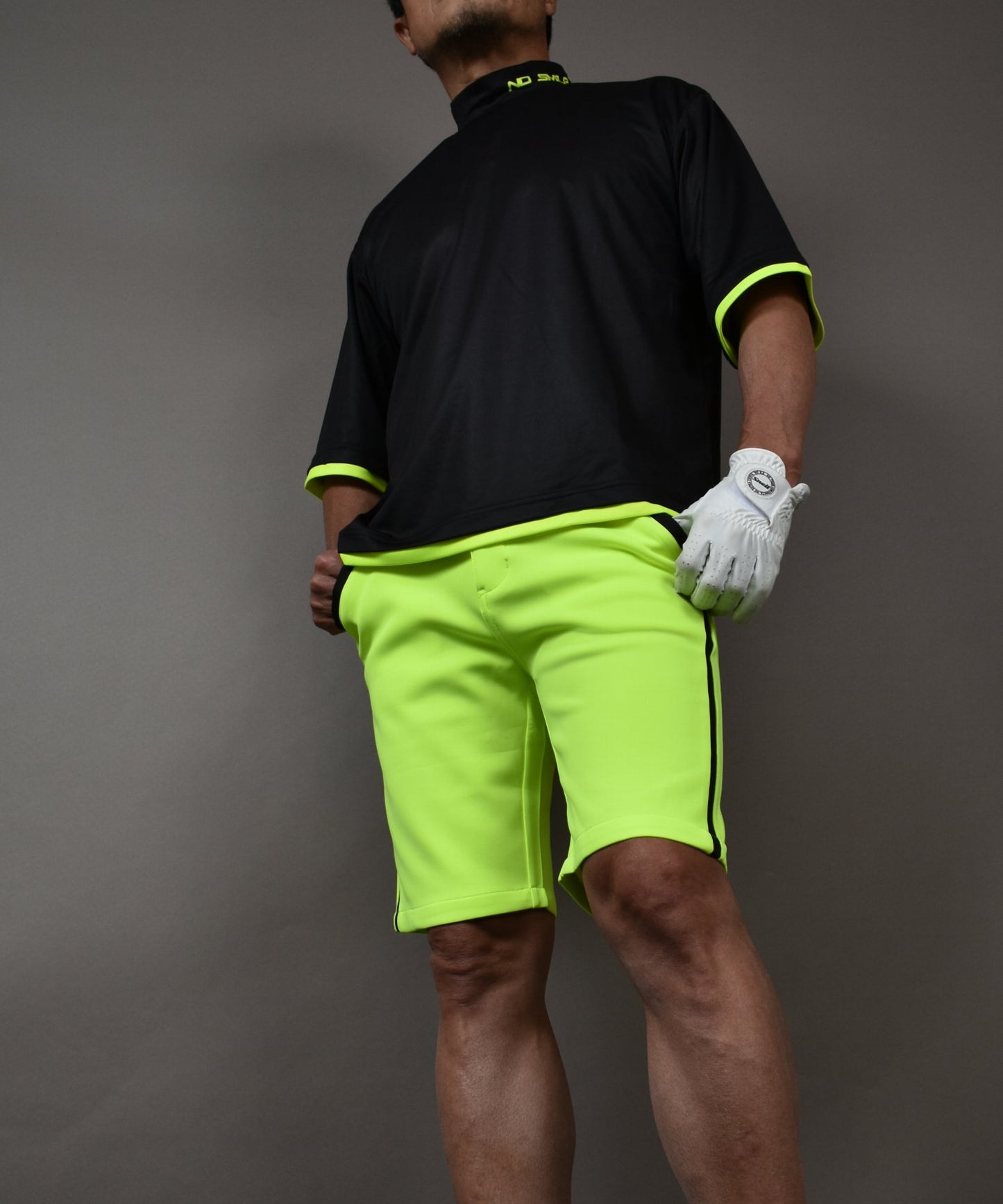 ボックスシルエット半袖モックネック&ショートパンツゴルフセットアップ(CG-SET505YE)