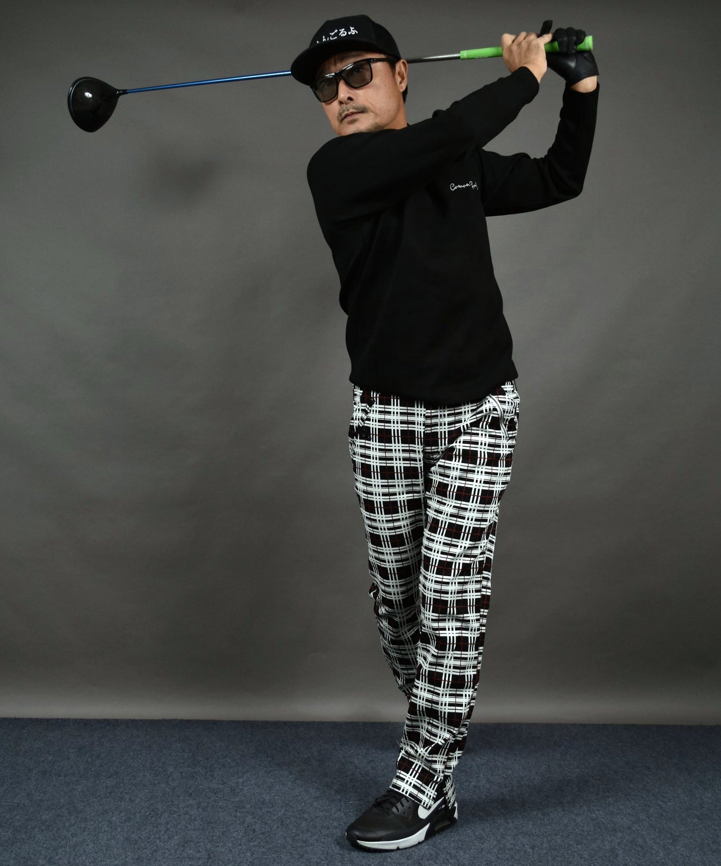 丈夫なカツラギストレッチ素材 美脚総柄ゴルフパンツ(CG-NF1702)